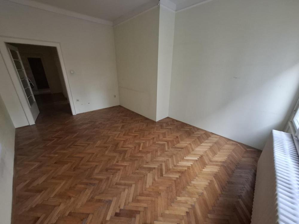 Slika 10 - Troiposoban stan za izdavanje, 122m2, 1.500€