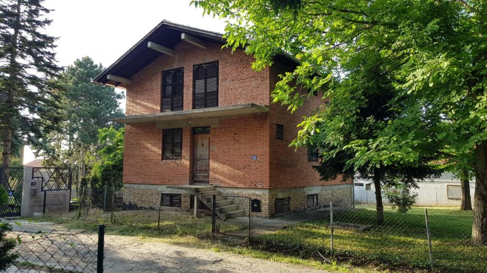 Slika 1 - Sremskih Partizana,  Kuća na prodaju, 278m2, 231.750€