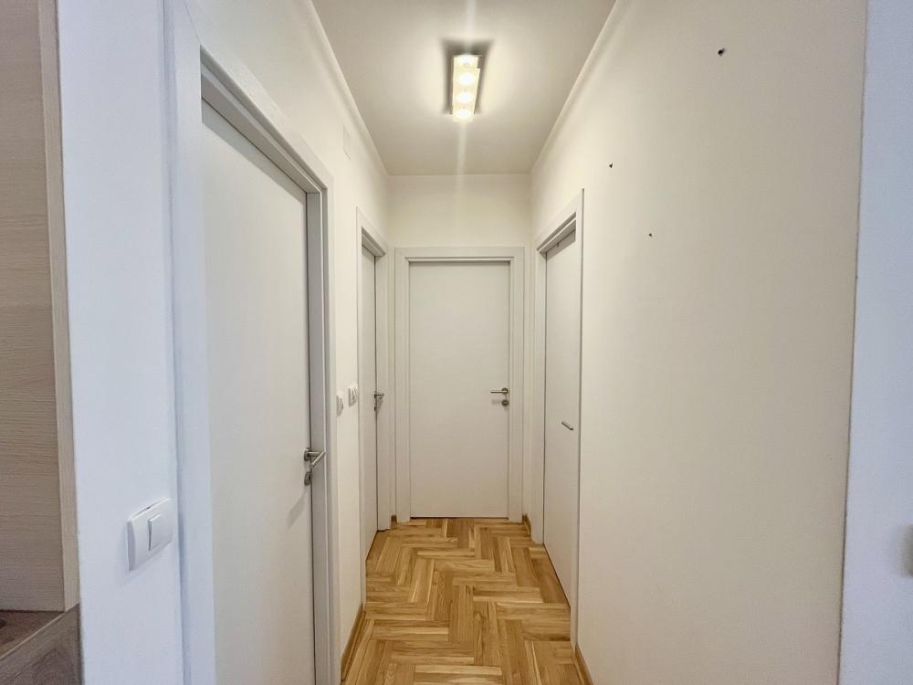 Slika 3 - Bulevar JNA, Dvoiposoban stan na prodaju, 63m2, 205.000€