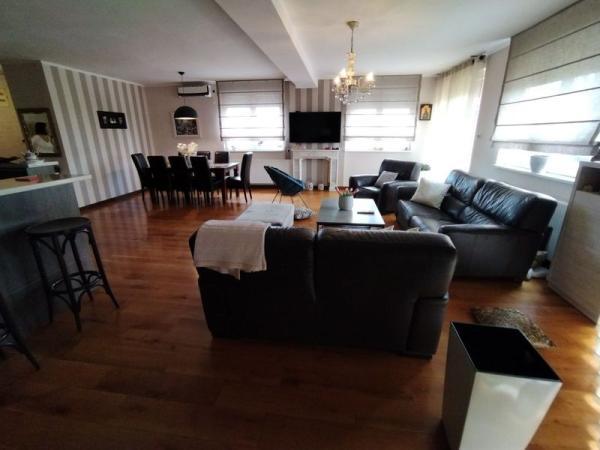 Glavna slika -Četvorosoban stan na prodaju, 117m2, 250.000€