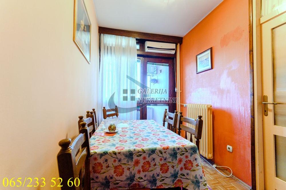 Slika 3 - Pere Velimirovića, Trosoban stan na prodaju, 70m2, 175.000€