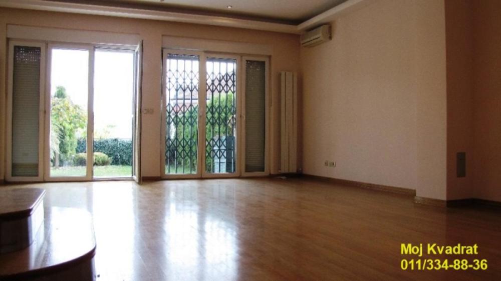 Slika 2 -  Kuća na prodaju, 215m2, 697.000€