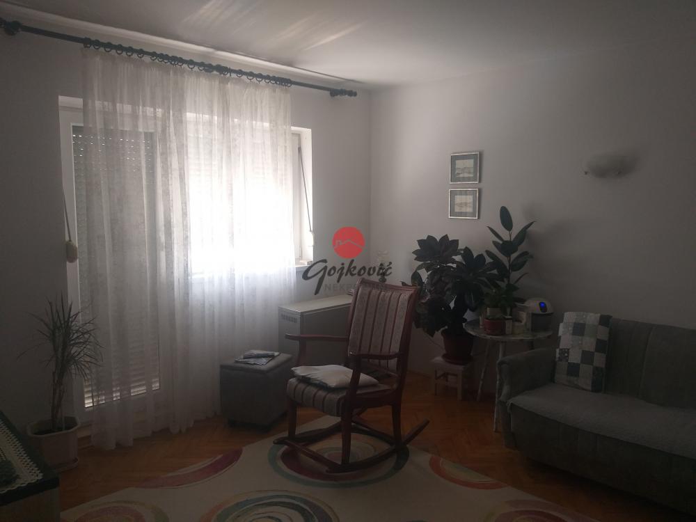 Slika 6 - Ratka Pavlovića,  Kuća na prodaju, 158m2, 380.000€