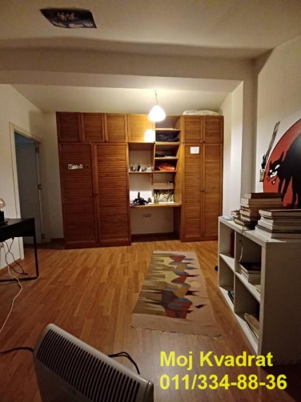 Slika 6 - Petosoban stan na prodaju, 220m2, 398.000€