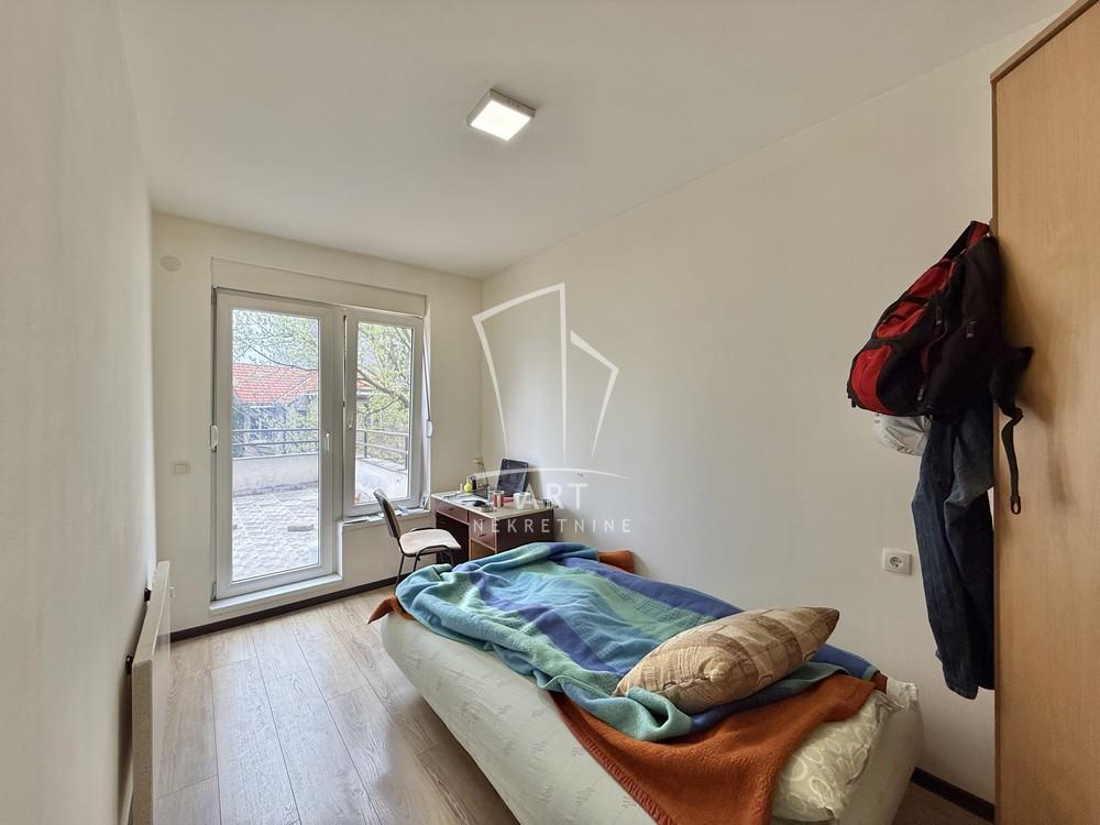 Slika 6 - Banjska, Trosoban stan za izdavanje, 53m2, 850€