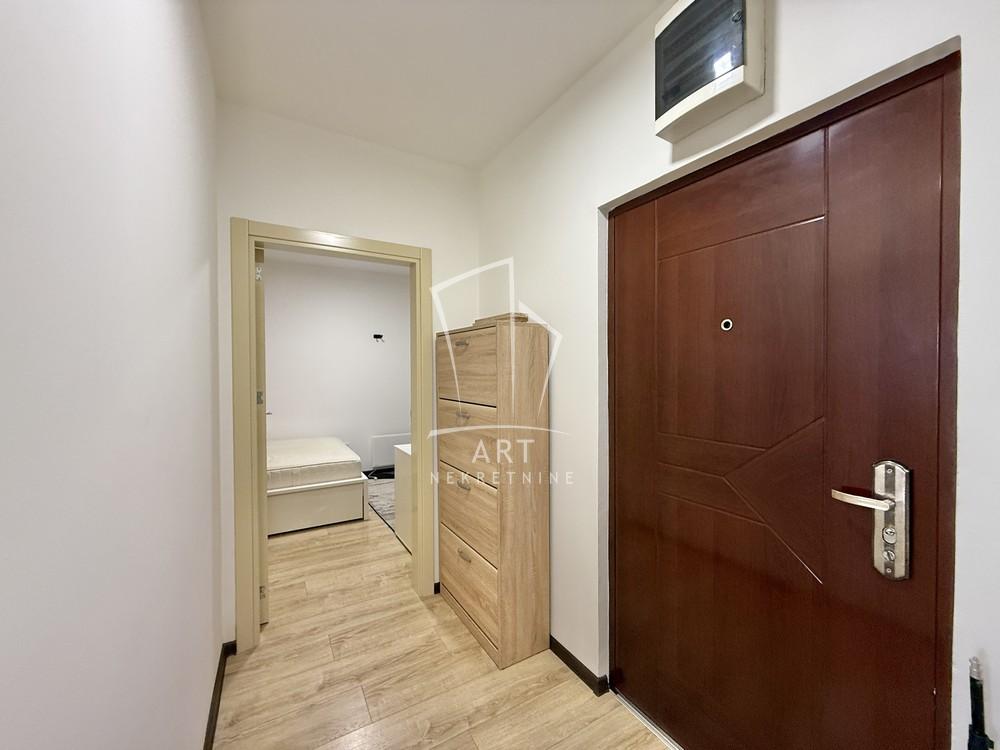 Slika 11 - Banjska, Trosoban stan za izdavanje, 53m2, 850€