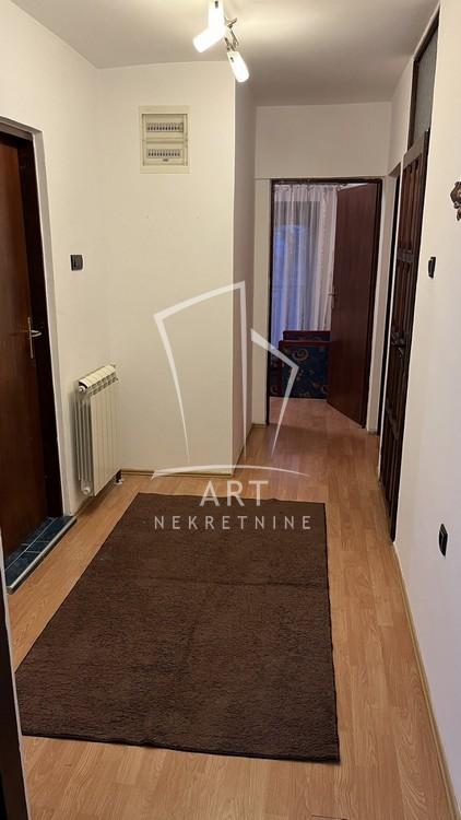 Slika 10 - Pavla Popovića, Trosoban stan za izdavanje, 90m2, 650€