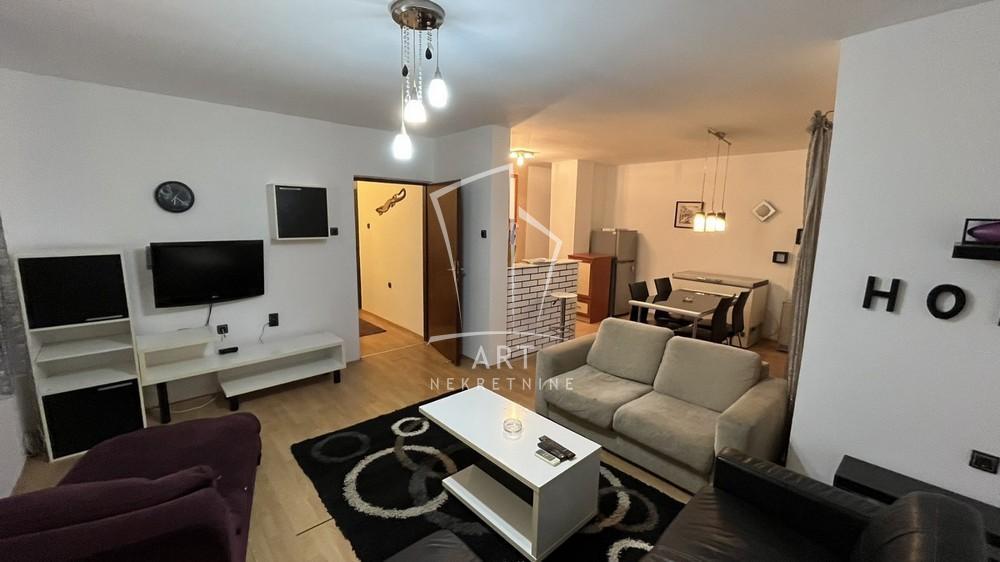 Glavna slika -Pavla Popovića, Trosoban stan za izdavanje, 90m2, 650€