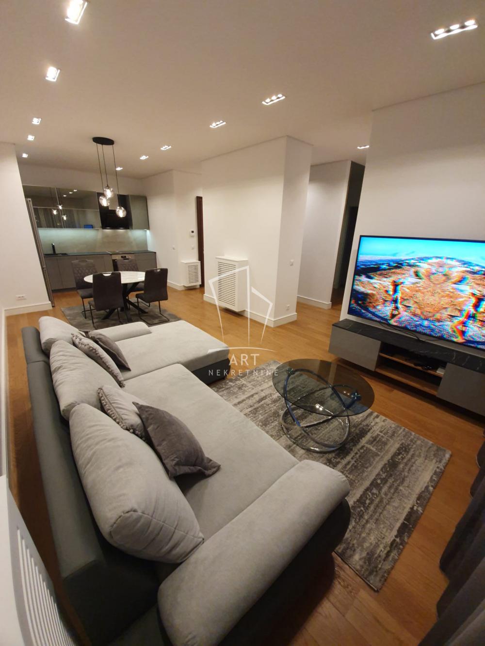 Slika 2 - Vojvode Milenka, Trosoban stan za izdavanje, 88m2, 2.200€