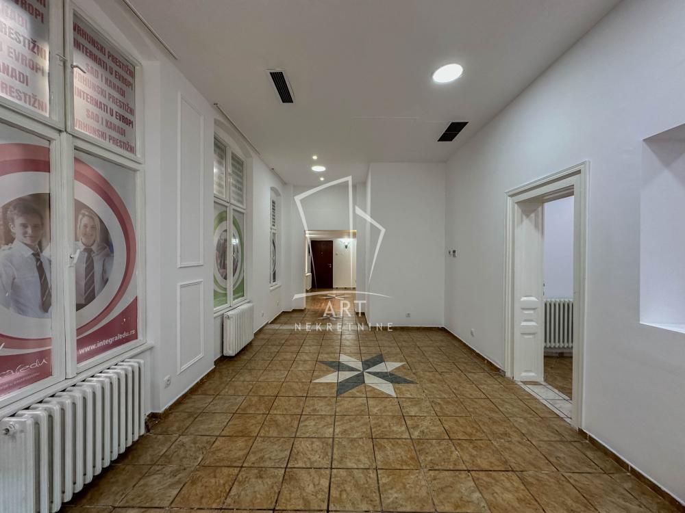 Slika 5 - Obilićev Venac, Četvorosoban stan za izdavanje, 85m2, 1.100€