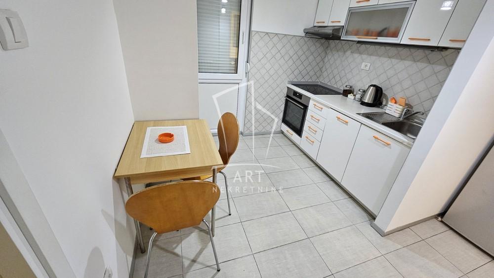 Slika 9 - Bulevar Mihajla Pupina, Dvosoban stan za izdavanje, 48m2, 700€