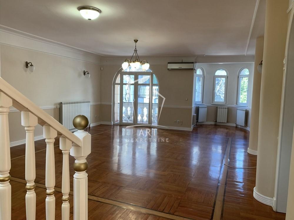 Slika 1 - Herceg Stjepana, Kuća za izdavanje, 423m2, 4.500€