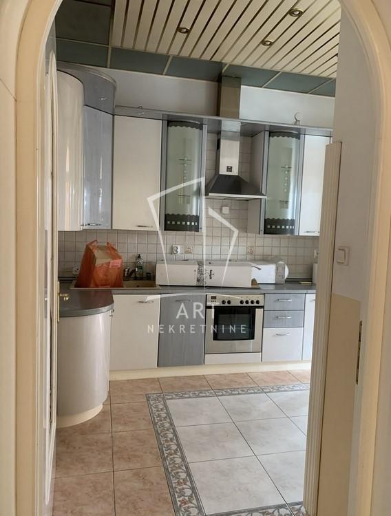 Slika 11 - Herceg Stjepana, Kuća za izdavanje, 423m2, 4.500€