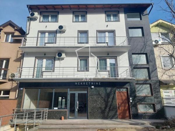 Slika 1 - Mirijevski Bulevar, Kuća za izdavanje, 390m2, 5.200€