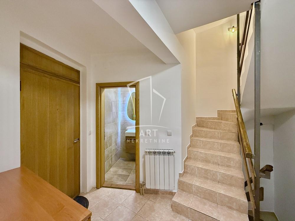 Slika 8 - Raška, Šestosoban stan za izdavanje, 147m2, 2.500€