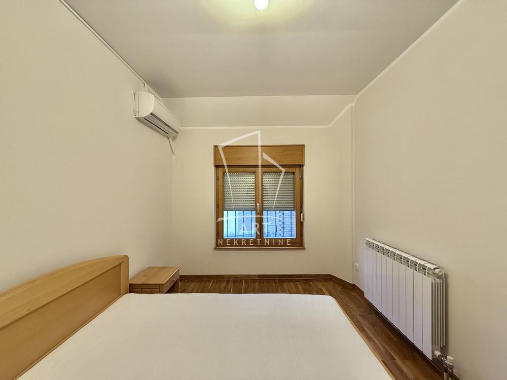 Slika 7 - Raška, Šestosoban stan za izdavanje, 147m2, 2.500€