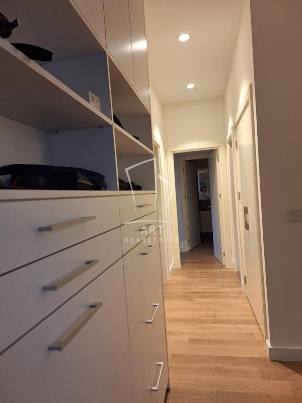 Slika 10 - Luke Ćelovića Trebinjca, Trosoban stan za izdavanje, 90m2, 1.750€