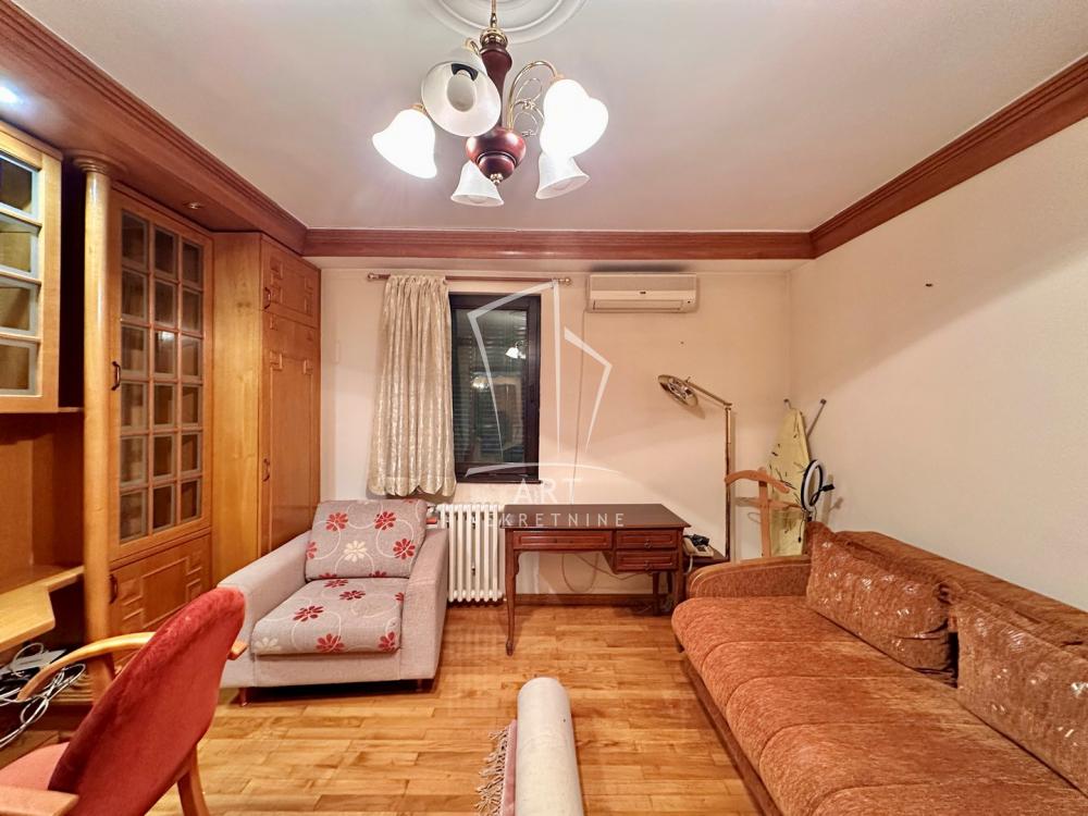 Slika 7 - Kosovska, Četvorosoban stan za izdavanje, 94m2, 1.000€