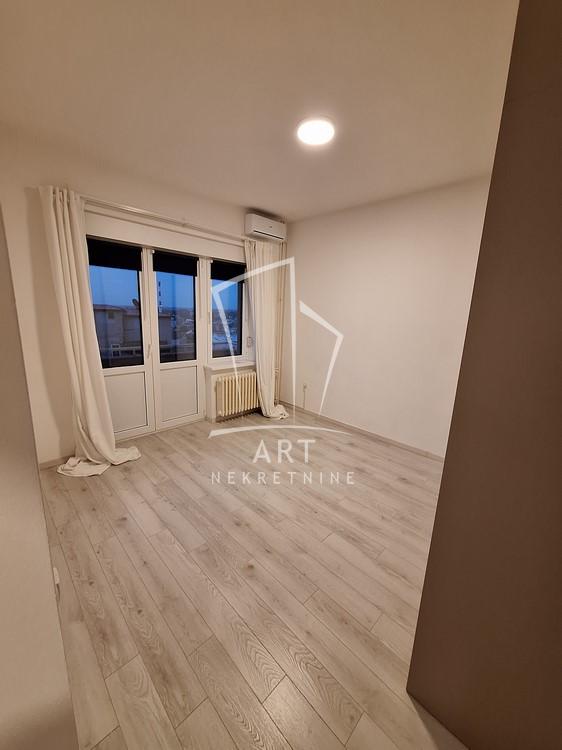 Slika 2 - Bulevar Despota Stefana, Trosoban stan za izdavanje, 80m2, 1.400€