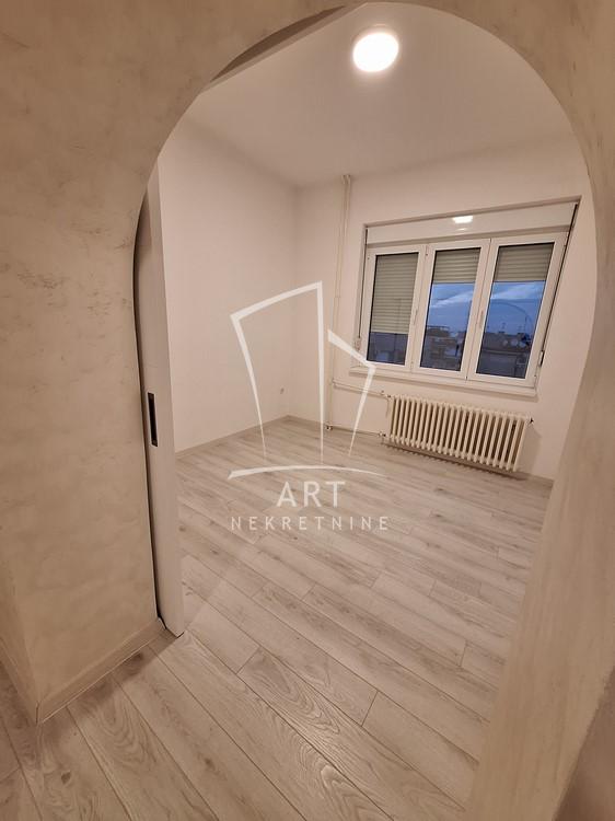 Slika 5 - Bulevar Despota Stefana, Trosoban stan za izdavanje, 80m2, 1.400€