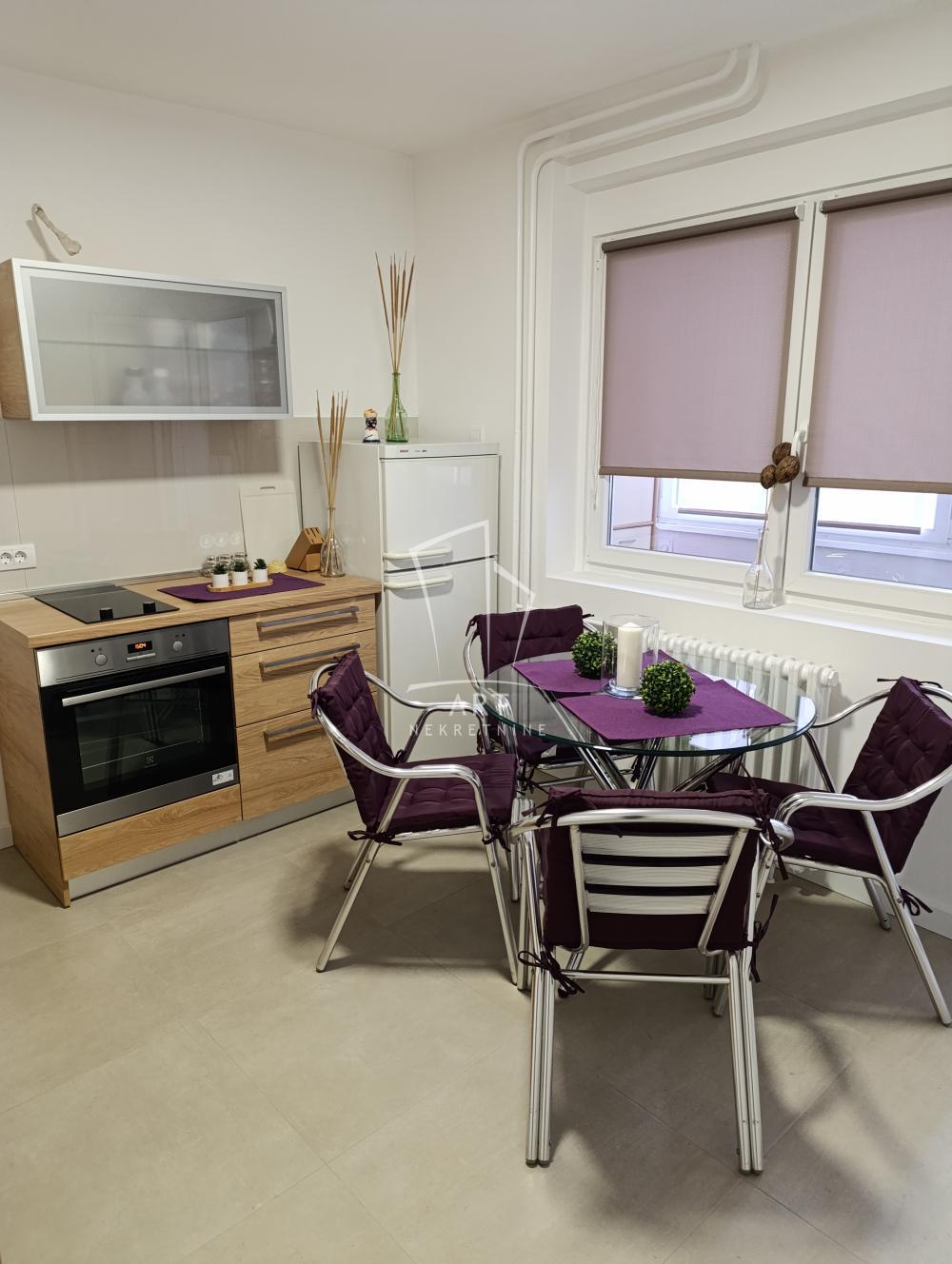 Glavna slika -Makenzijeva, Dvosoban stan za izdavanje, 65m2, 800€