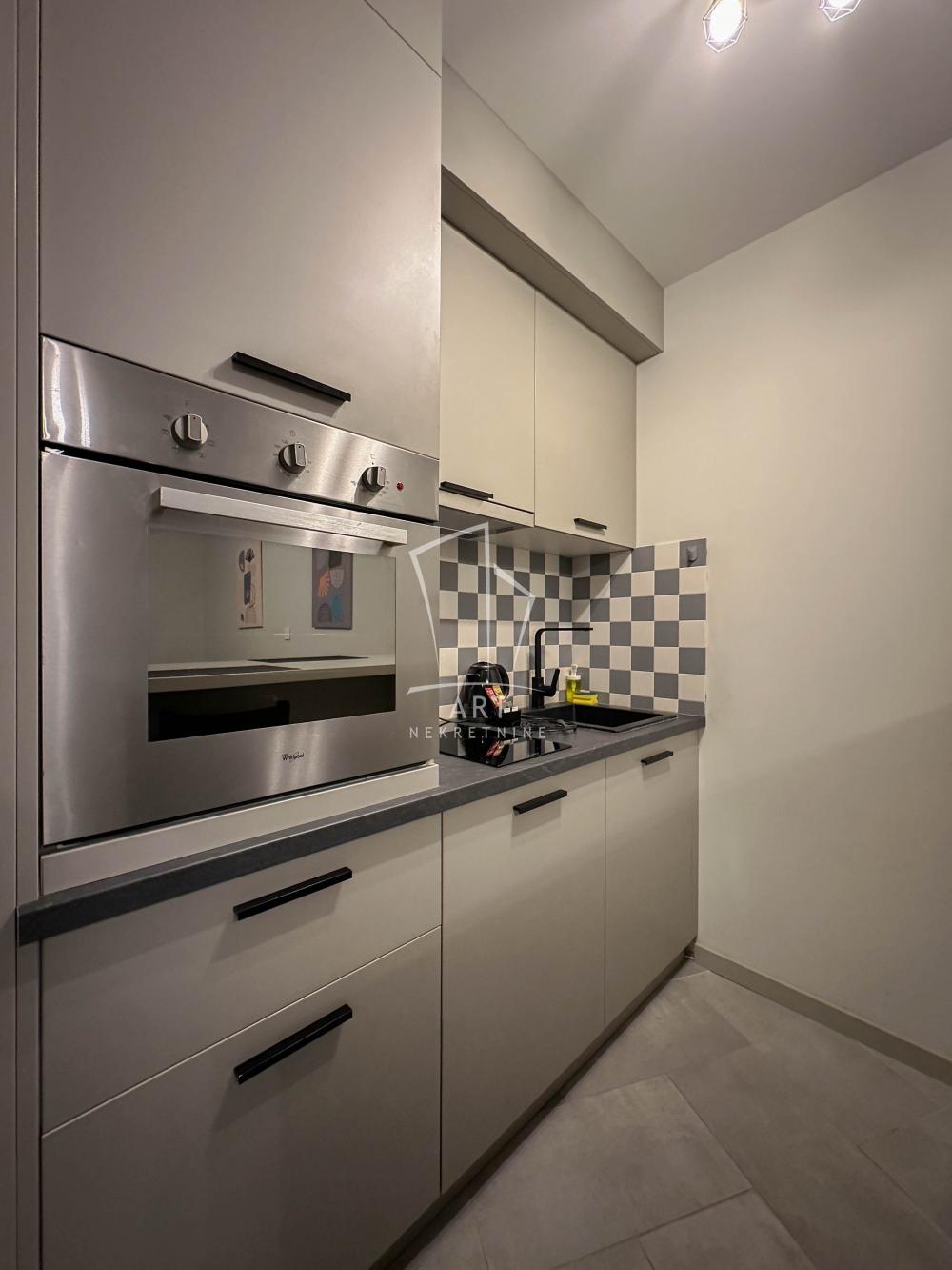 Slika 3 - Koče Popovića, Dvoiposoban stan za izdavanje, 47m2, 800€