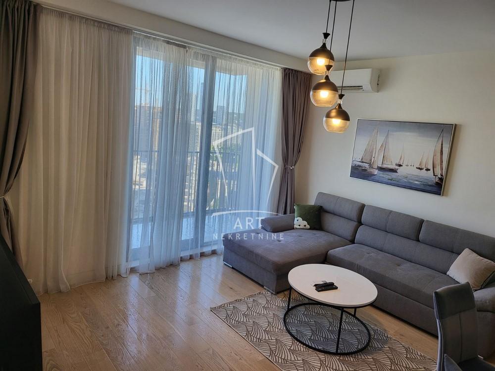 Slika 1 - Bulevar Vudroa Vilsona, Dvosoban stan za izdavanje, 55m2, 1.600€