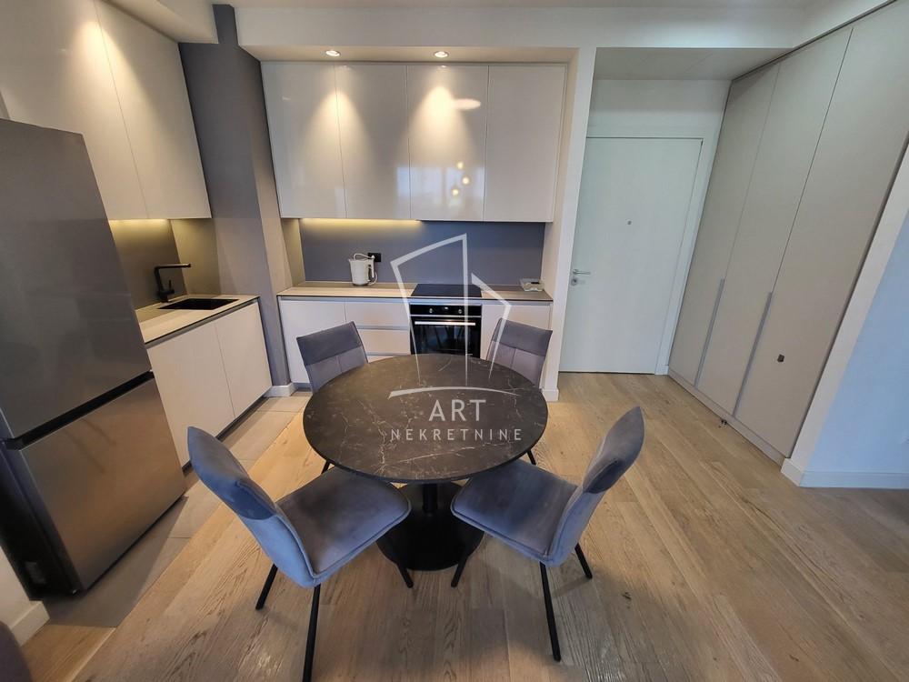 Slika 5 - Bulevar Vudroa Vilsona, Dvosoban stan za izdavanje, 55m2, 1.600€