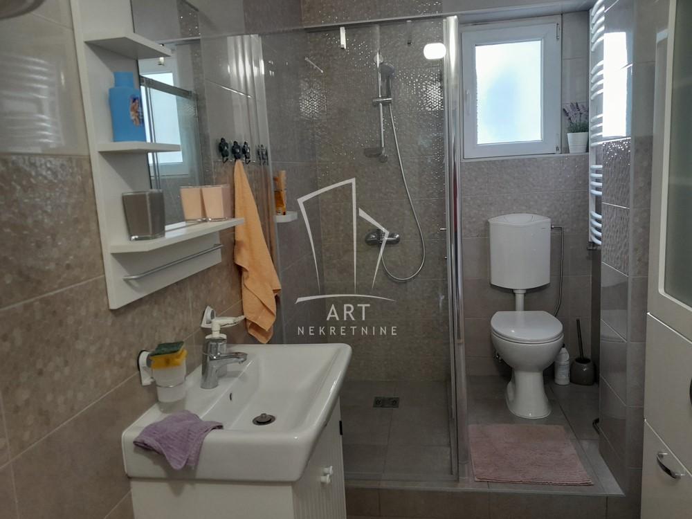 Slika 5 - Bulevar oslobođenja, Dvosoban stan za izdavanje, 47m2, 800€