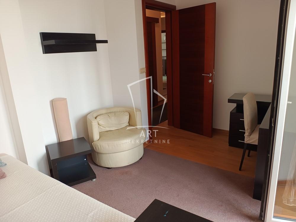 Slika 10 - Stojana Protića, Petosoban stan za izdavanje, 130m2, 2.200€