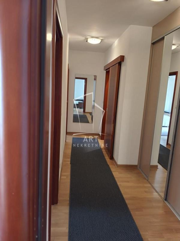 Slika 3 - Stojana Protića, Petosoban stan za izdavanje, 130m2, 2.200€