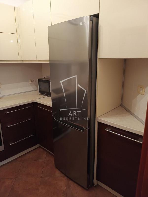 Slika 2 - Stojana Protića, Petosoban stan za izdavanje, 130m2, 2.200€