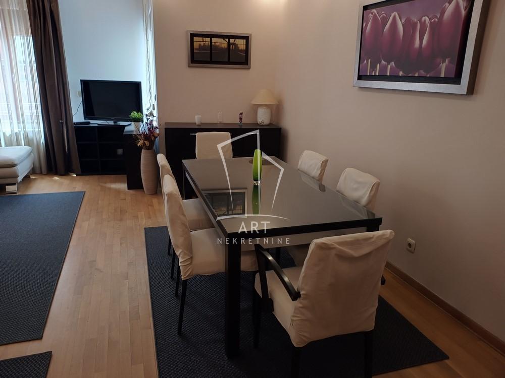 Slika 1 - Stojana Protića, Petosoban stan za izdavanje, 130m2, 2.200€