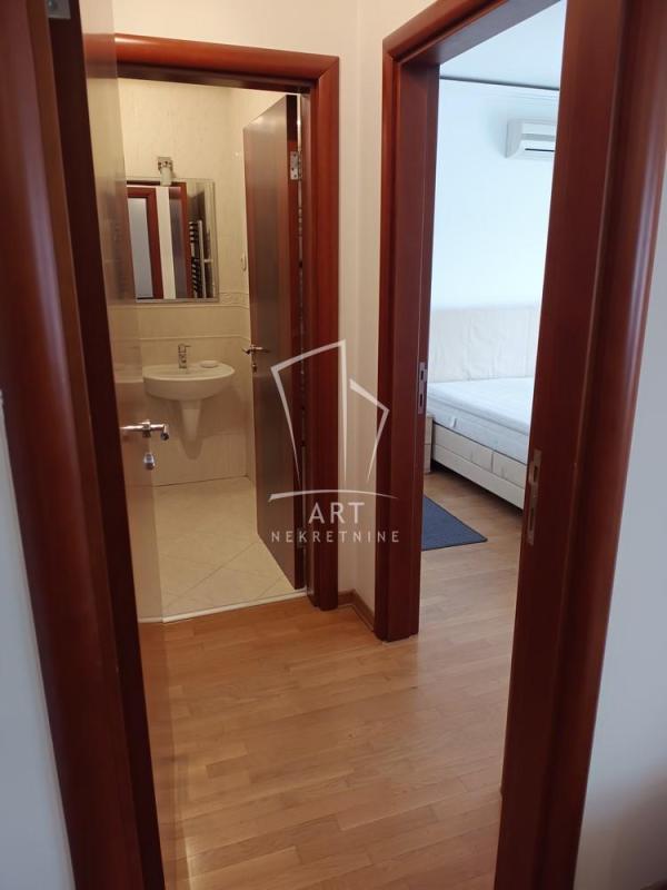 Slika 6 - Stojana Protića, Petosoban stan za izdavanje, 130m2, 2.200€