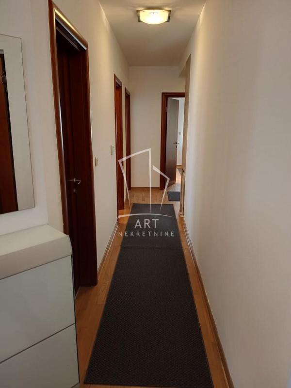 Slika 7 - Stojana Protića, Petosoban stan za izdavanje, 130m2, 2.200€