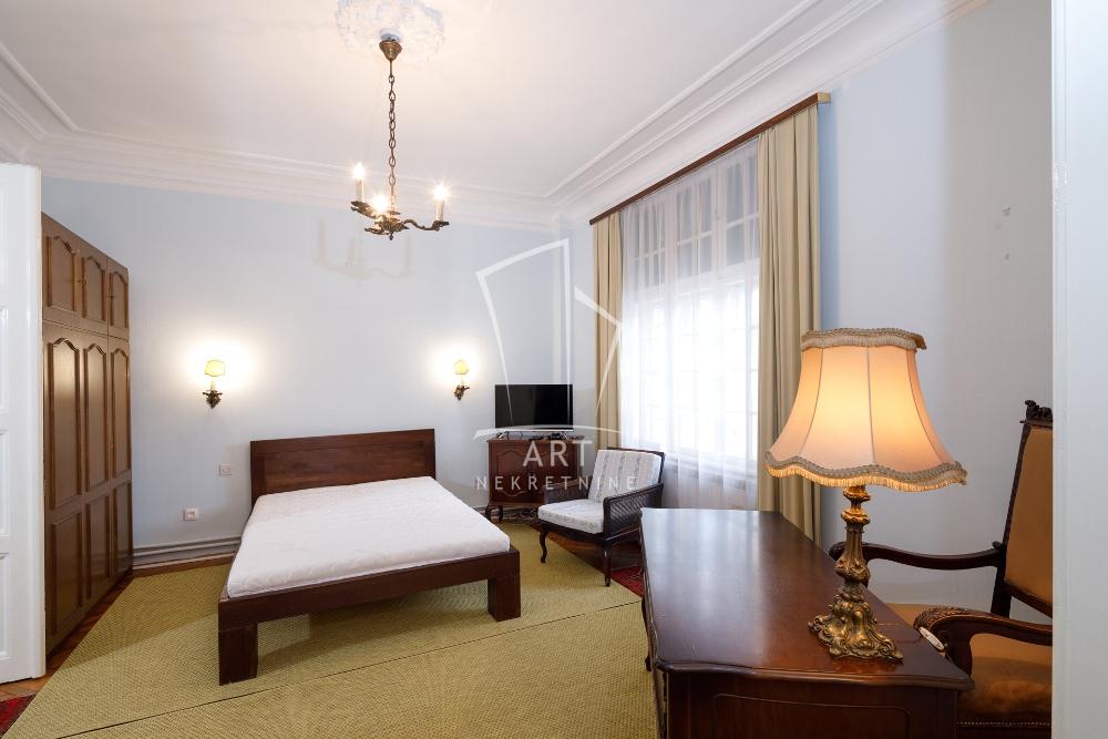 Slika 11 - Vlajkovićeva, Četvorosoban stan za izdavanje, 120m2, 1.400€