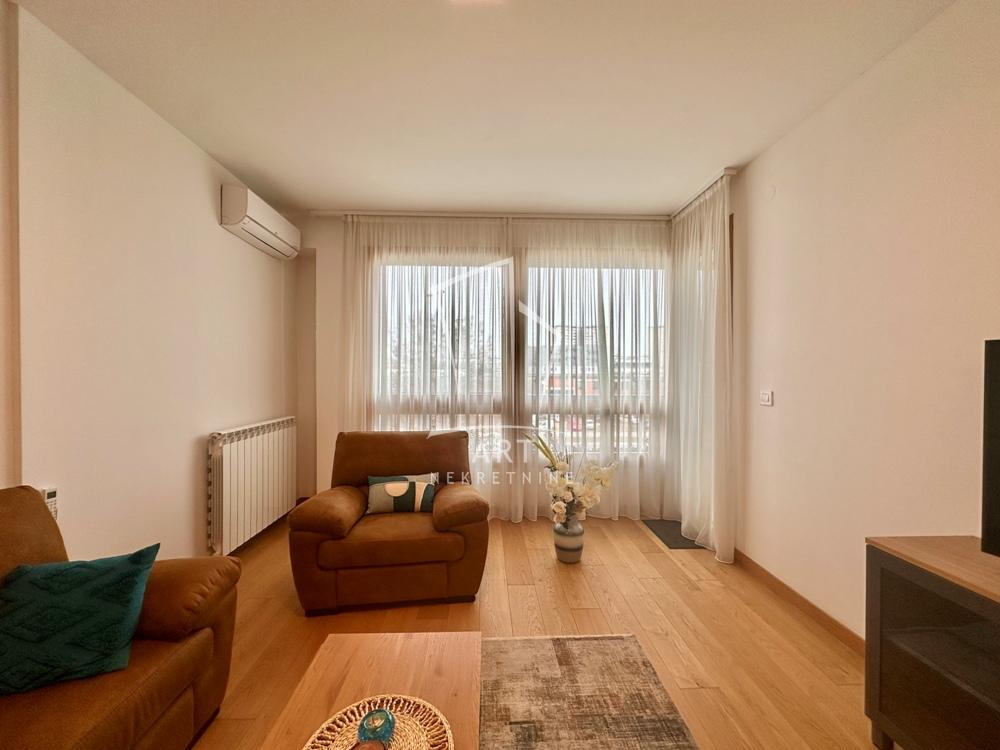 Slika 4 - Bulevar heroja sa Košara, Dvosoban stan za izdavanje, 60m2, 1.000€