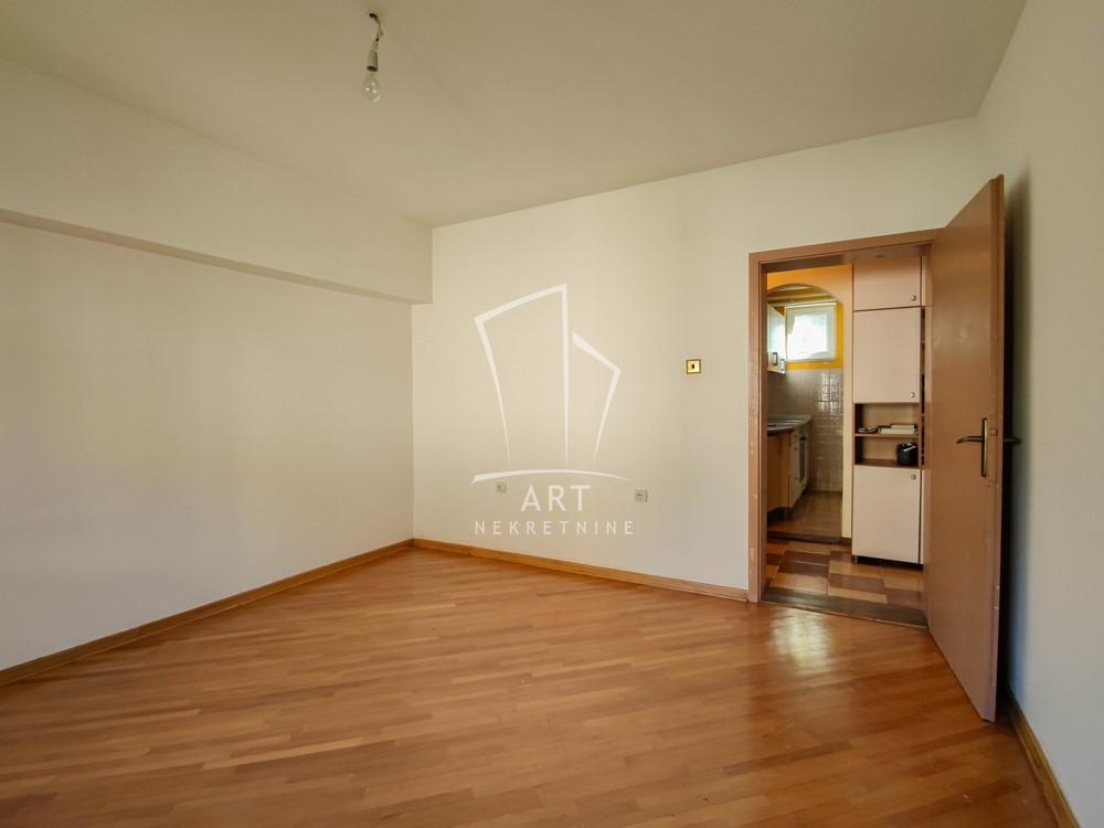 Slika 10 - 8. septembra,  Kuća na prodaju, 141m2, 151.000€