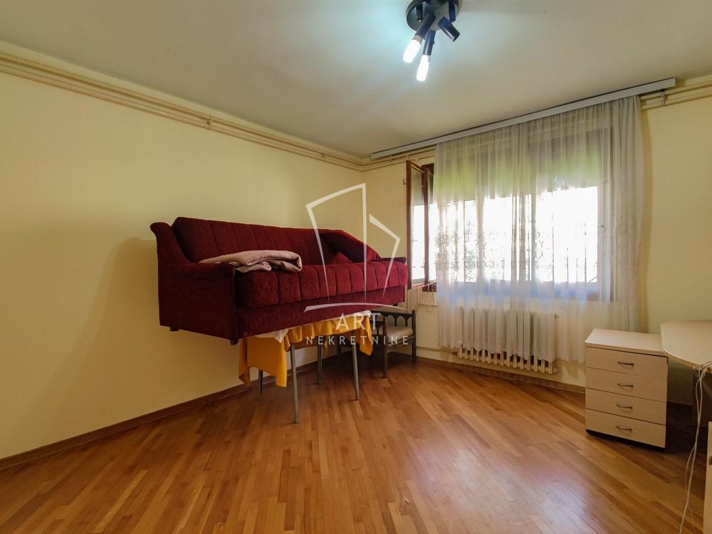 Slika 8 - 8. septembra,  Kuća na prodaju, 141m2, 151.000€