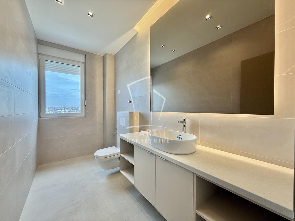 Slika 11 - Vojvode Stepe, Četvorosoban stan na prodaju, 166m2, 550.000€