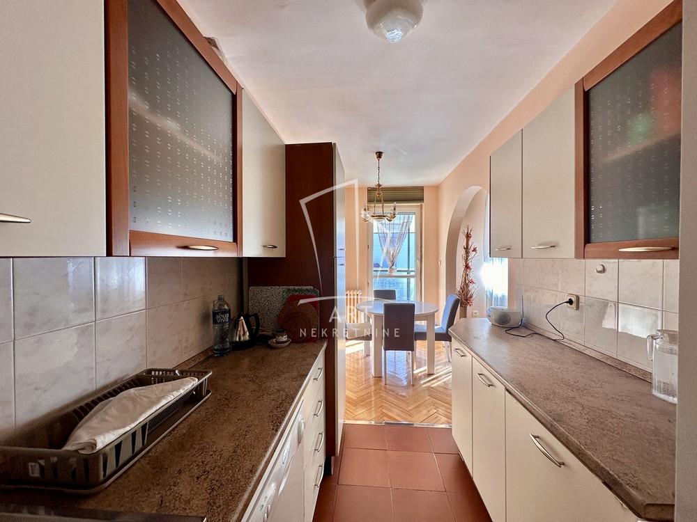 Slika 5 - Knez Miletina, Dvosoban stan na prodaju, 70m2, 350.000€