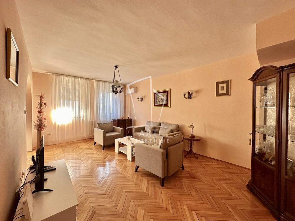 Slika 2 - Knez Miletina, Dvosoban stan na prodaju, 70m2, 350.000€