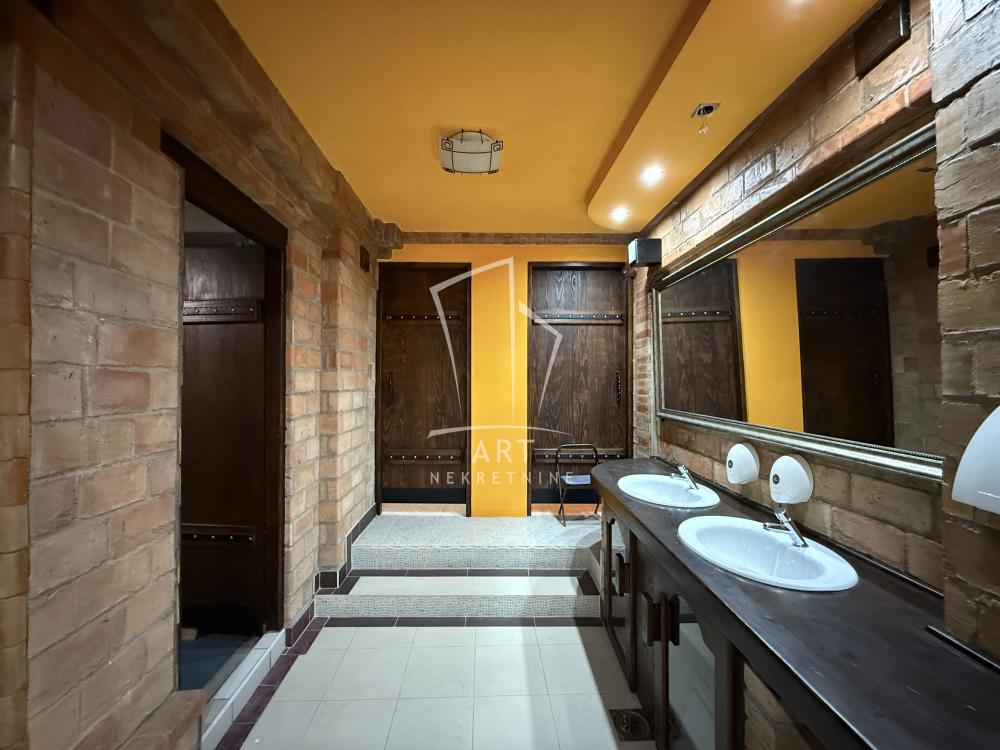 Slika 10 - Braće Mitrović,  Kuća na prodaju, 230m2, 490.000€