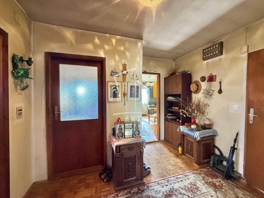 Slika 9 - Veštih pletilja,  Kuća na prodaju, 274m2, 220.000€