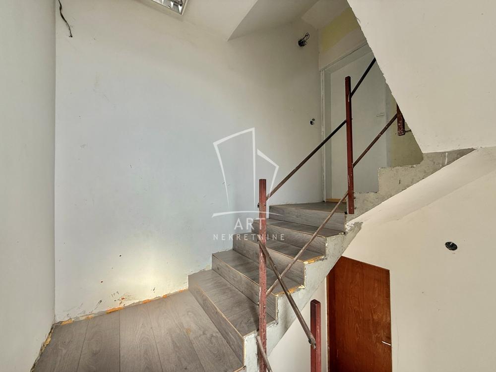 Slika 10 - Veštih pletilja,  Kuća na prodaju, 274m2, 220.000€