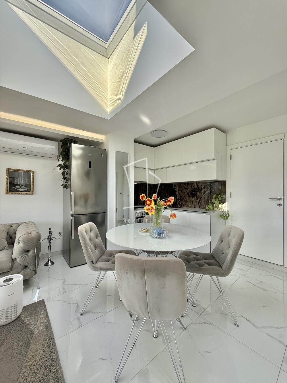 Slika 4 - Gundulićev Venac, Petosoban stan na prodaju, 113m2, 498.000€