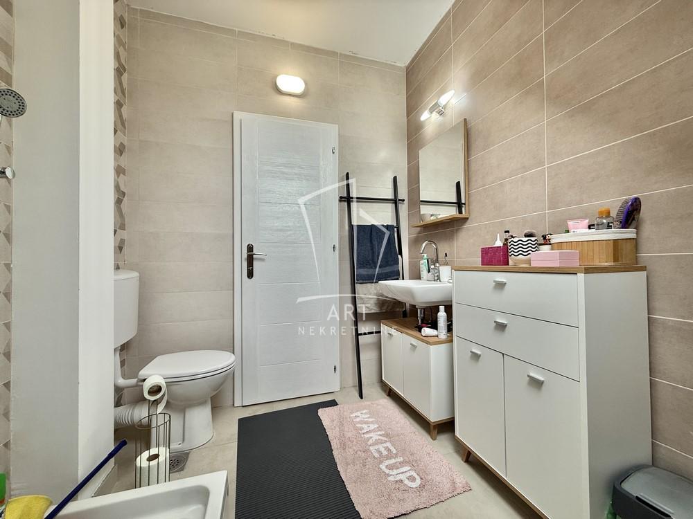 Slika 8 - Beogradska 1. deo,  Kuća na prodaju, 110m2, 225.000€