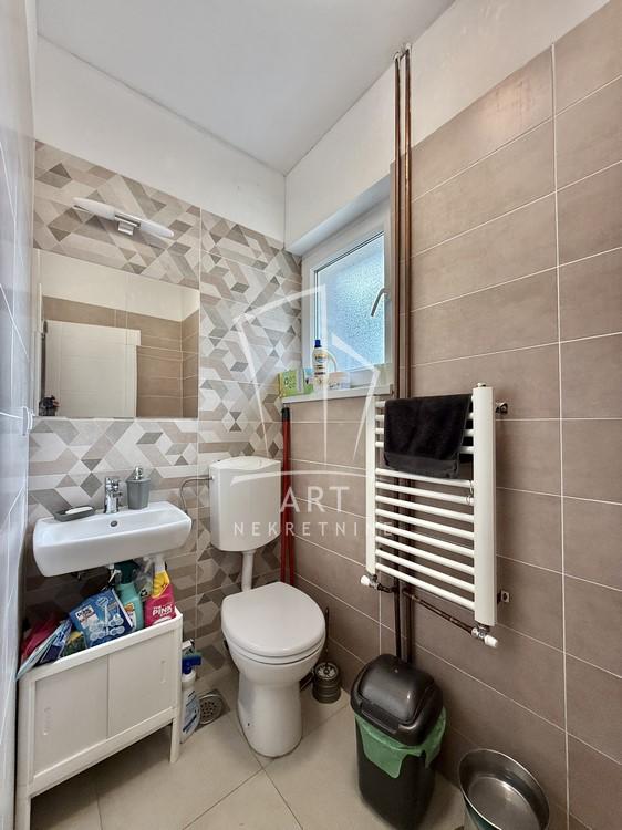 Slika 9 - Beogradska 1. deo,  Kuća na prodaju, 110m2, 225.000€