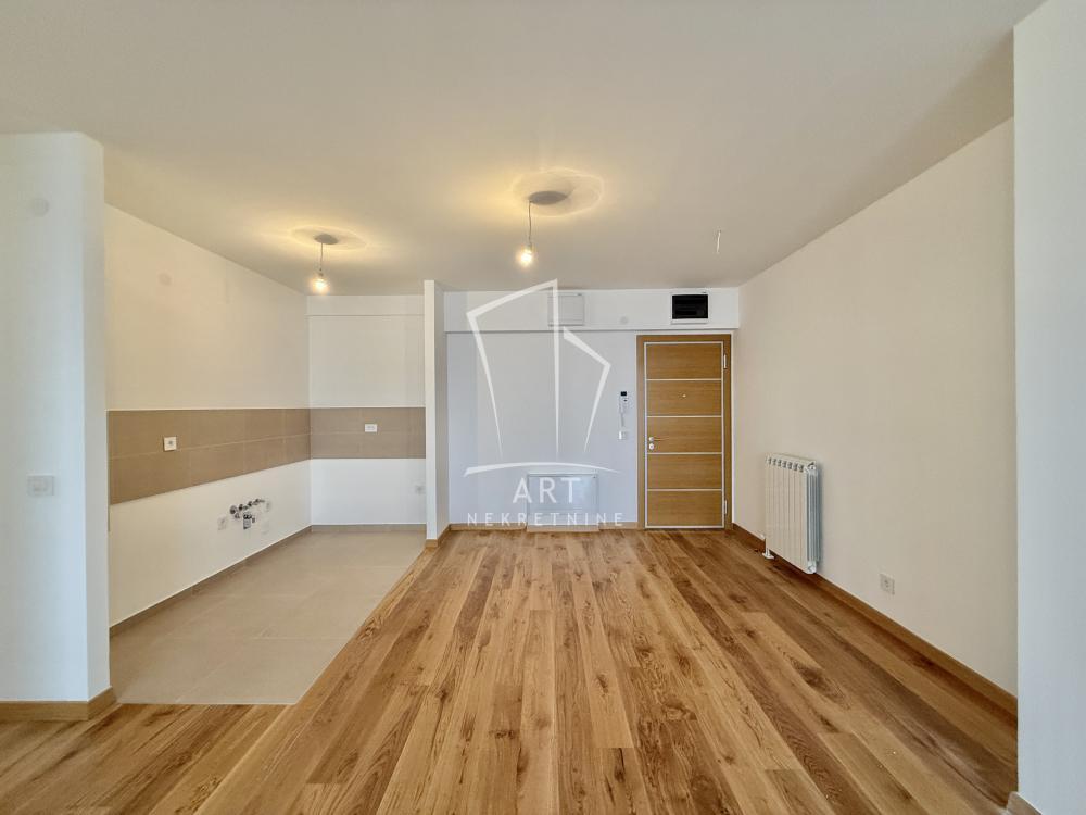 Glavna slika -Vojvode Stepe, Četvorosoban stan na prodaju, 95m2, 335.000€