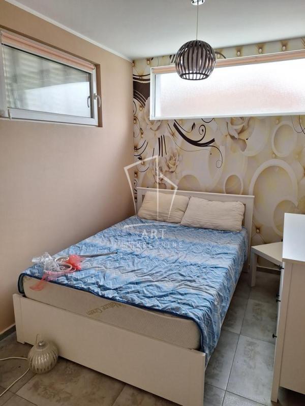 Slika 2 - Čedomilja Mitrovića, Četvorosoban stan na prodaju, 64m2, 150.000€